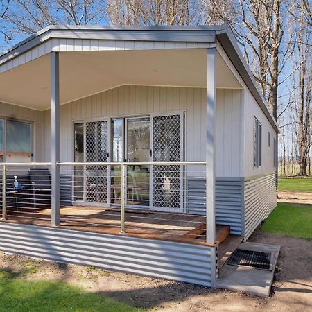 Colac Colac Caravan Park Corryong Luaran gambar