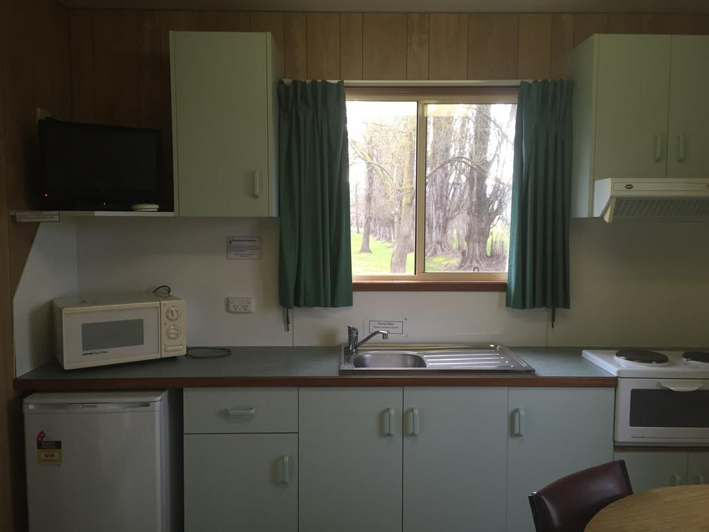 Colac Colac Caravan Park Corryong Luaran gambar