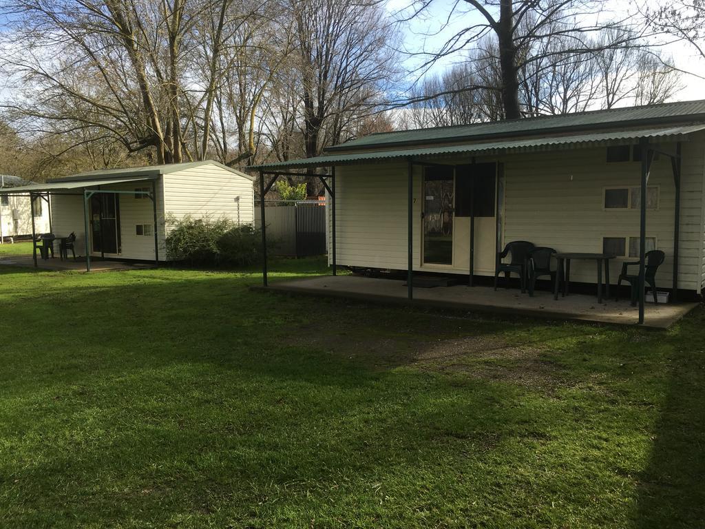 Colac Colac Caravan Park Corryong Luaran gambar
