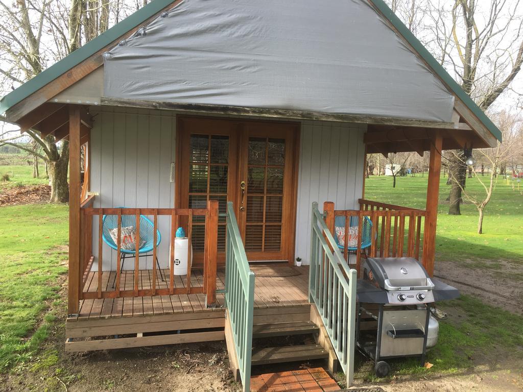 Colac Colac Caravan Park Corryong Luaran gambar