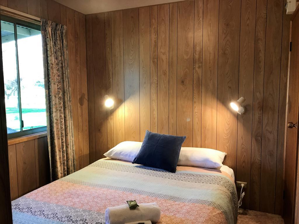 Colac Colac Caravan Park Corryong Luaran gambar
